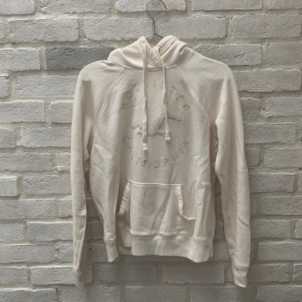 women’s hollister hoodie